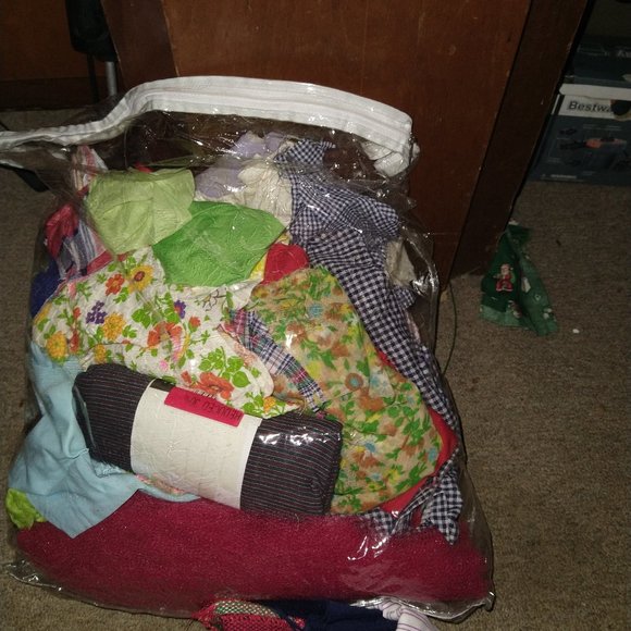 Boxes of buttons (color sorted), boxes of pre cut and reg materials for quilts - Picture 1 of 16